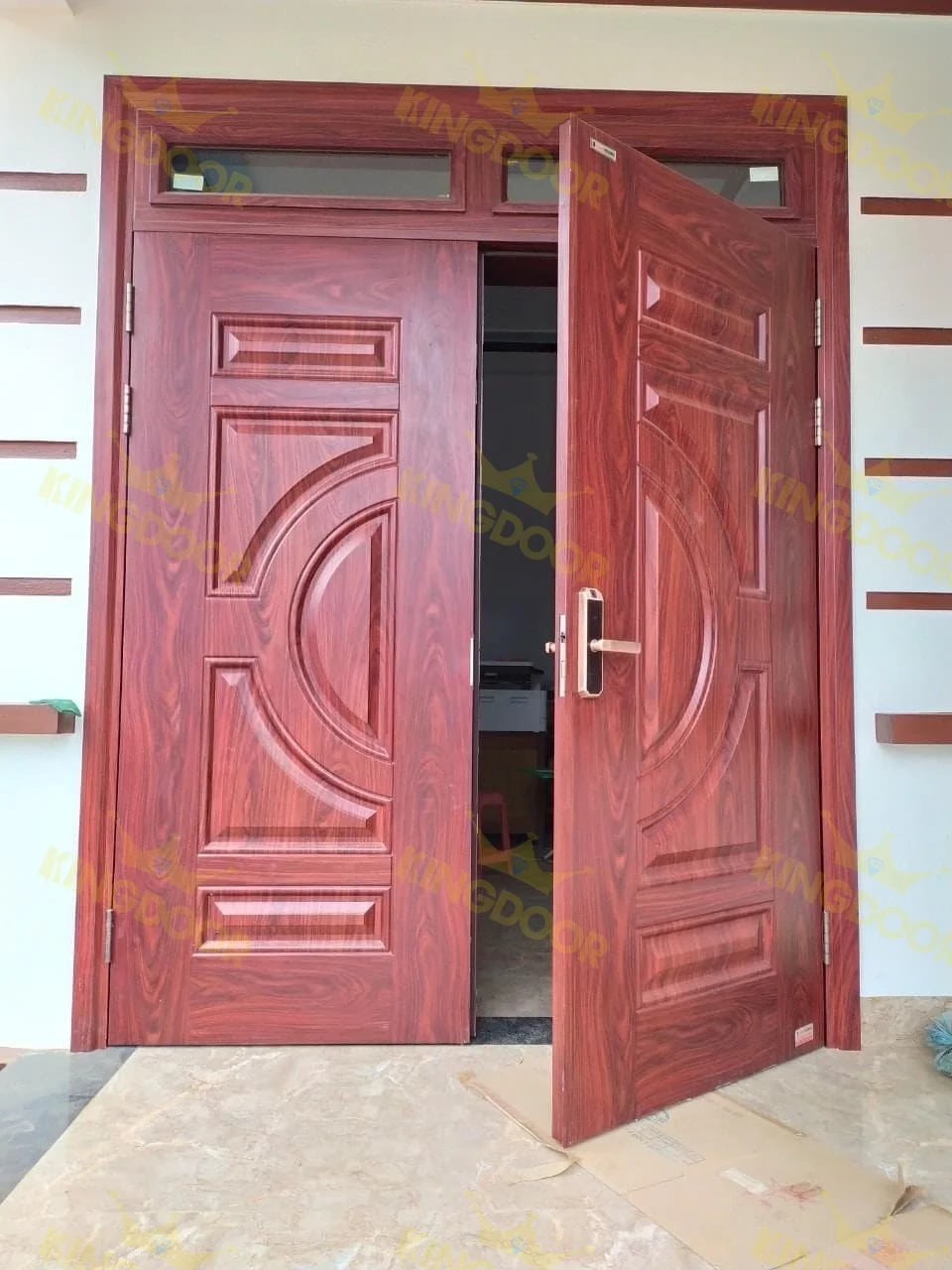 Giá cửa thép vân gỗ tại Vạn Ninh