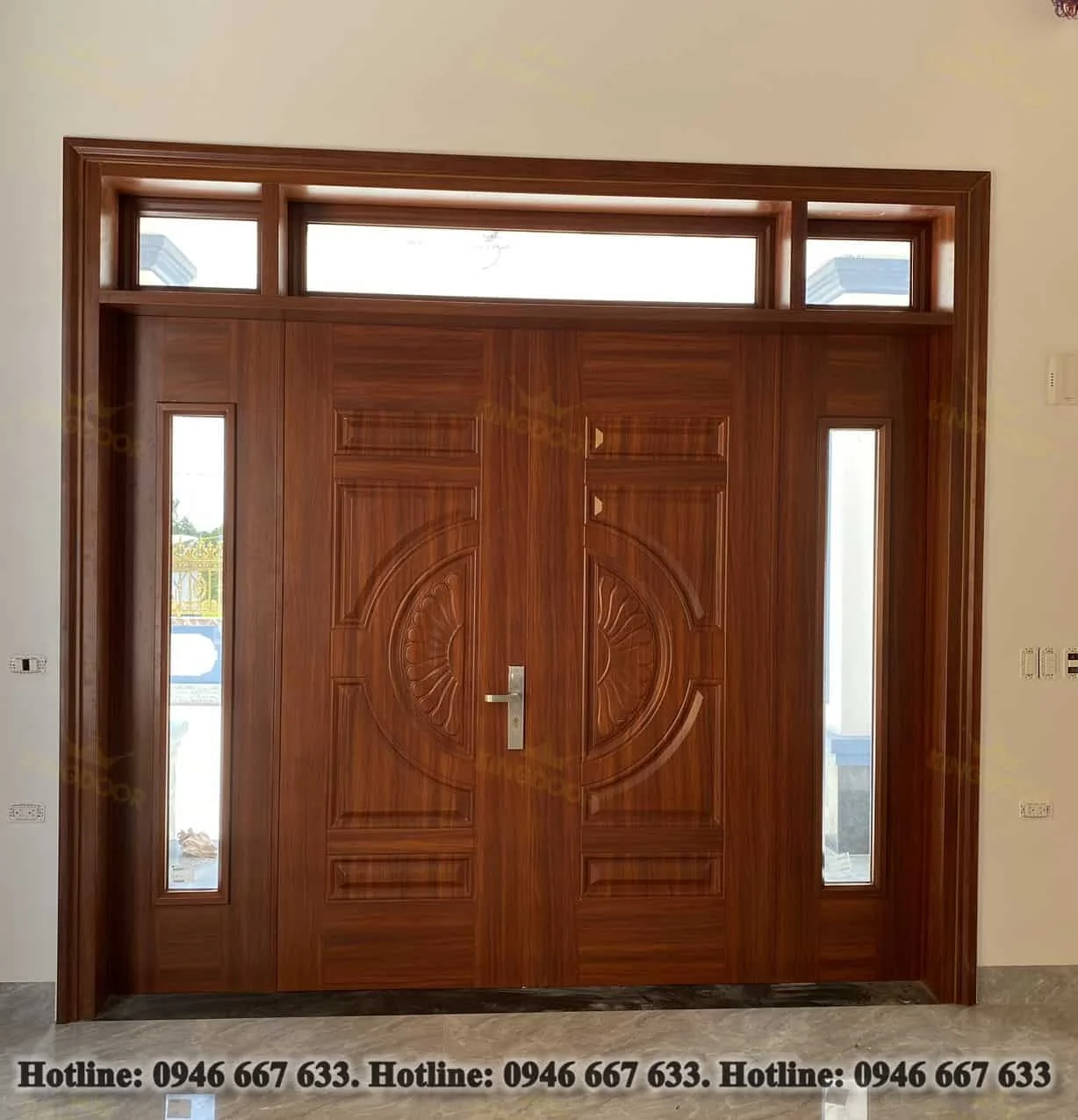 Giá cửa thép vân gỗ tại Khánh Sơn 