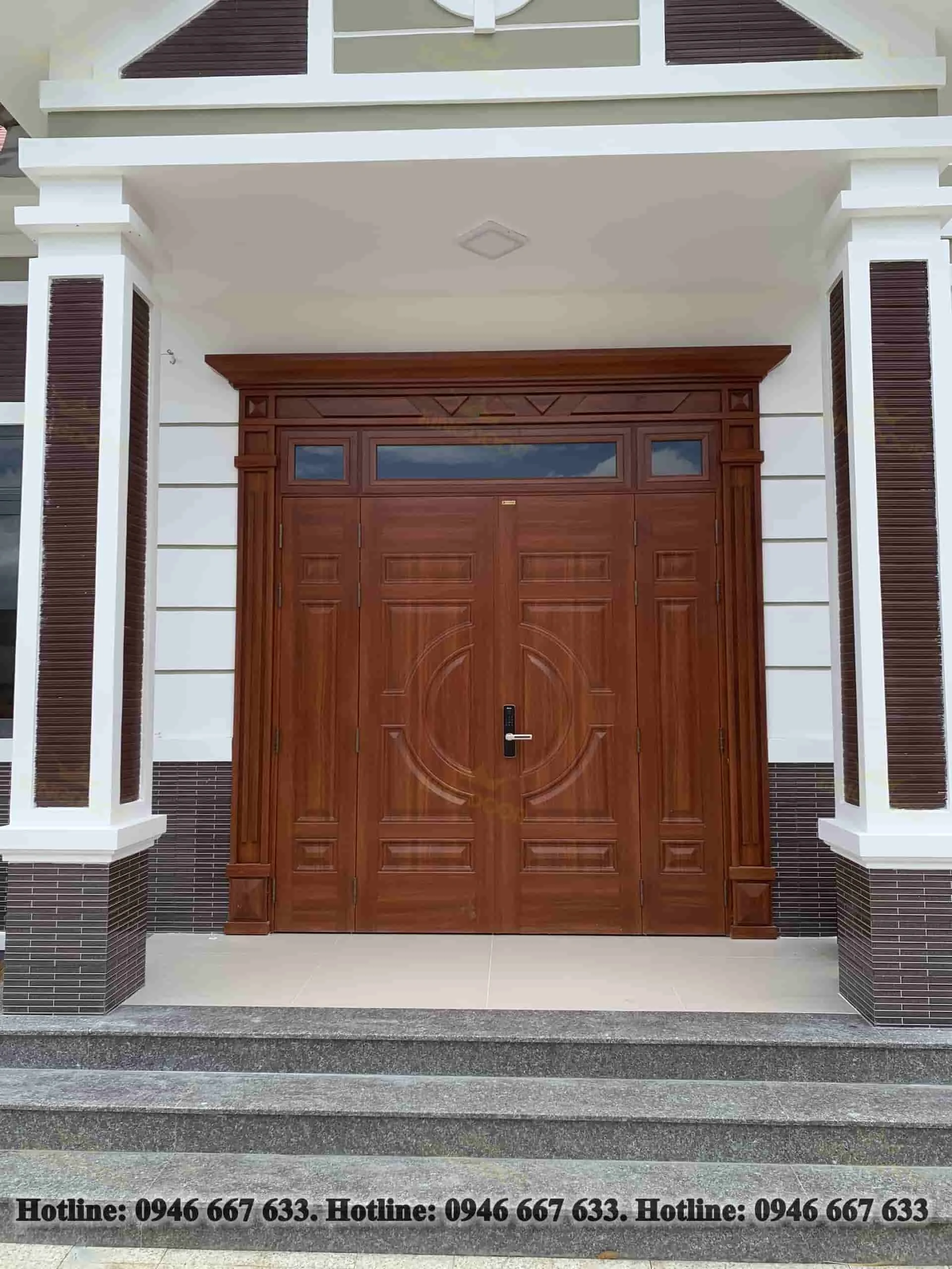 Giá cửa thép vân gỗ tại Khánh Sơn 