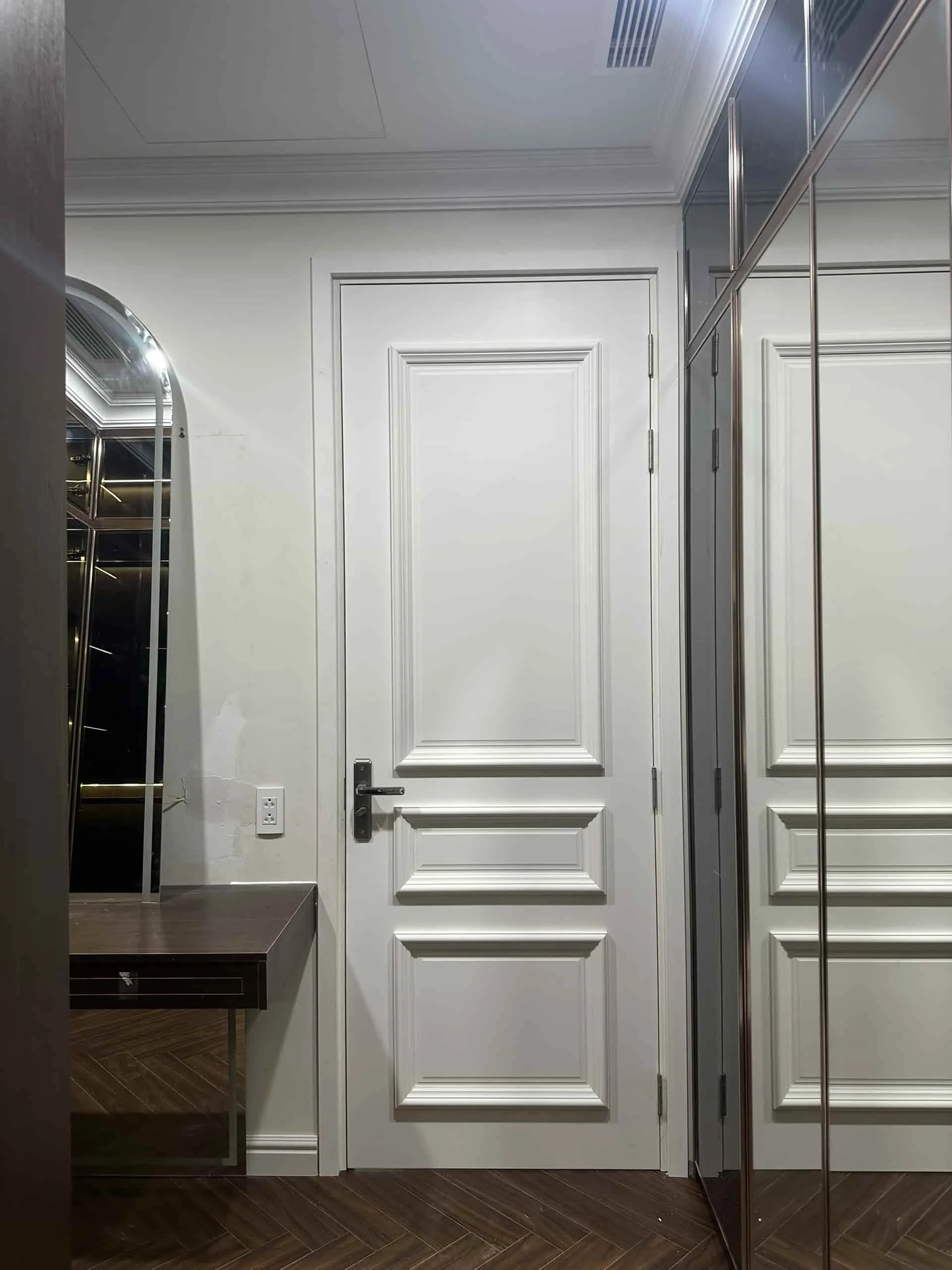 Giá cửa Composite tại Diên Khánh