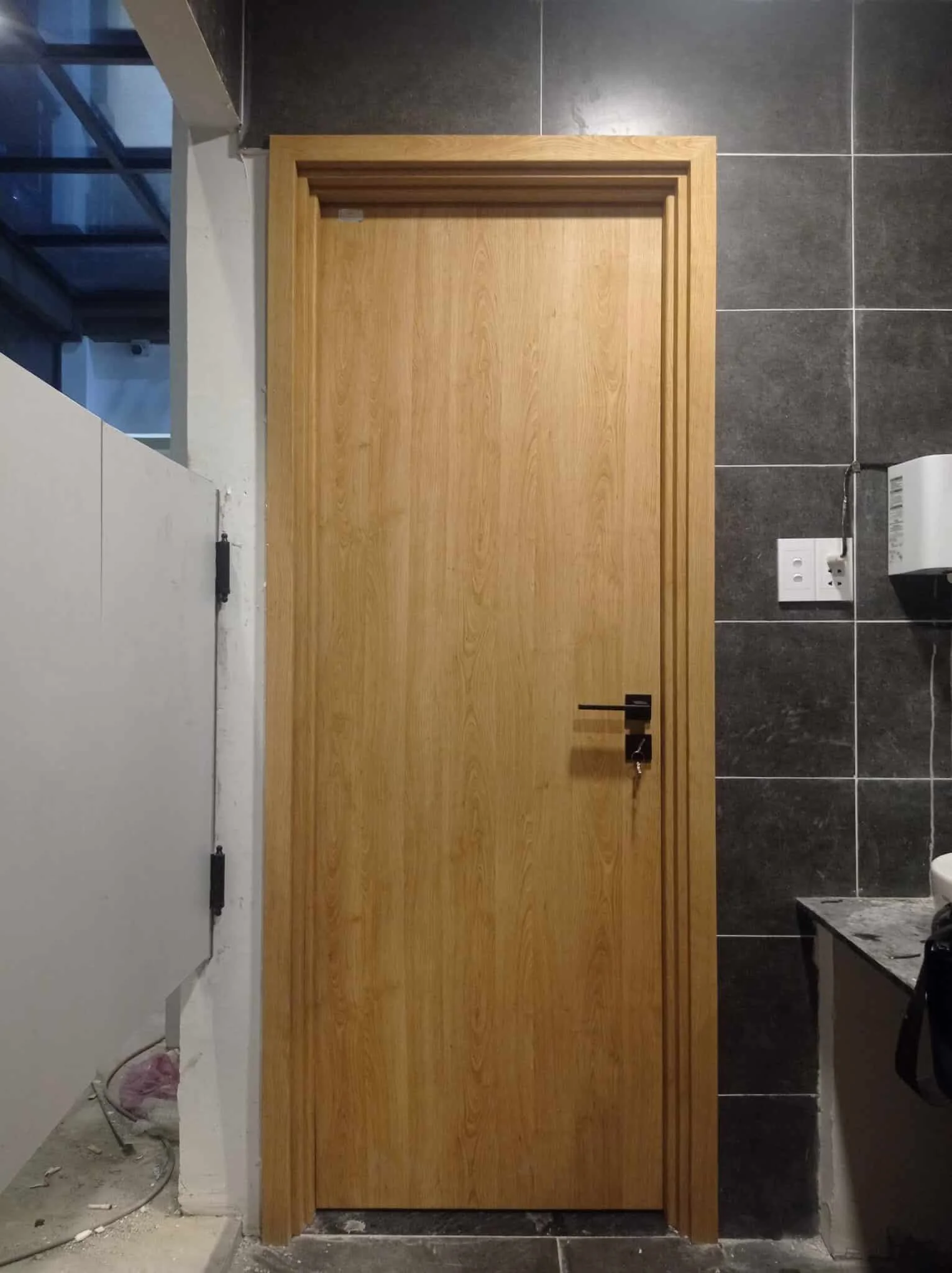 Giá cửa Composite tại Diên Khánh