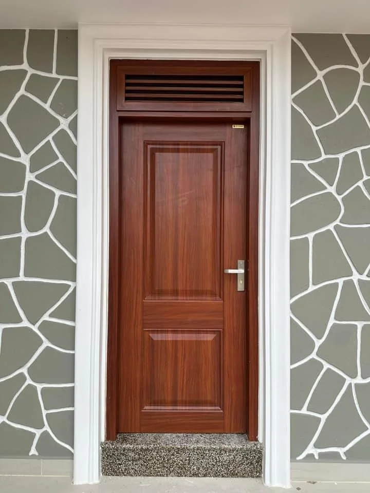 Giá cửa thép vân gỗ tại Khánh Hòa