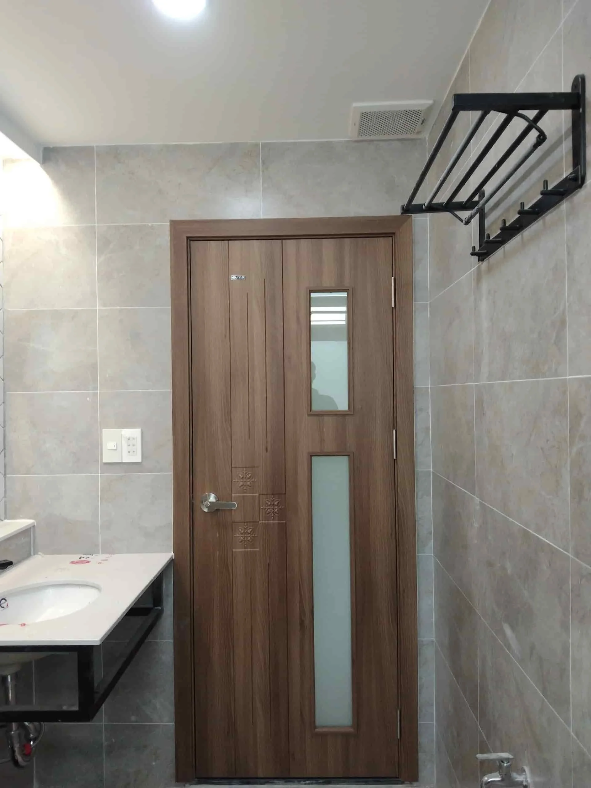 Giá cửa ABS tại Vạn Ninh