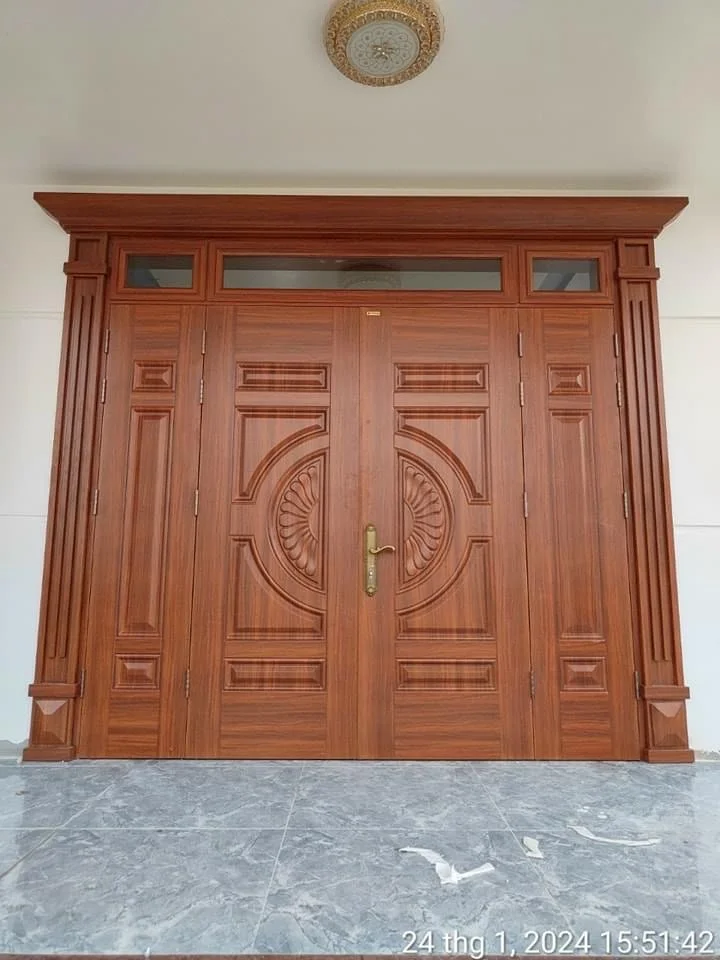 Giá cửa thép vân gỗ tại Đà Lạt