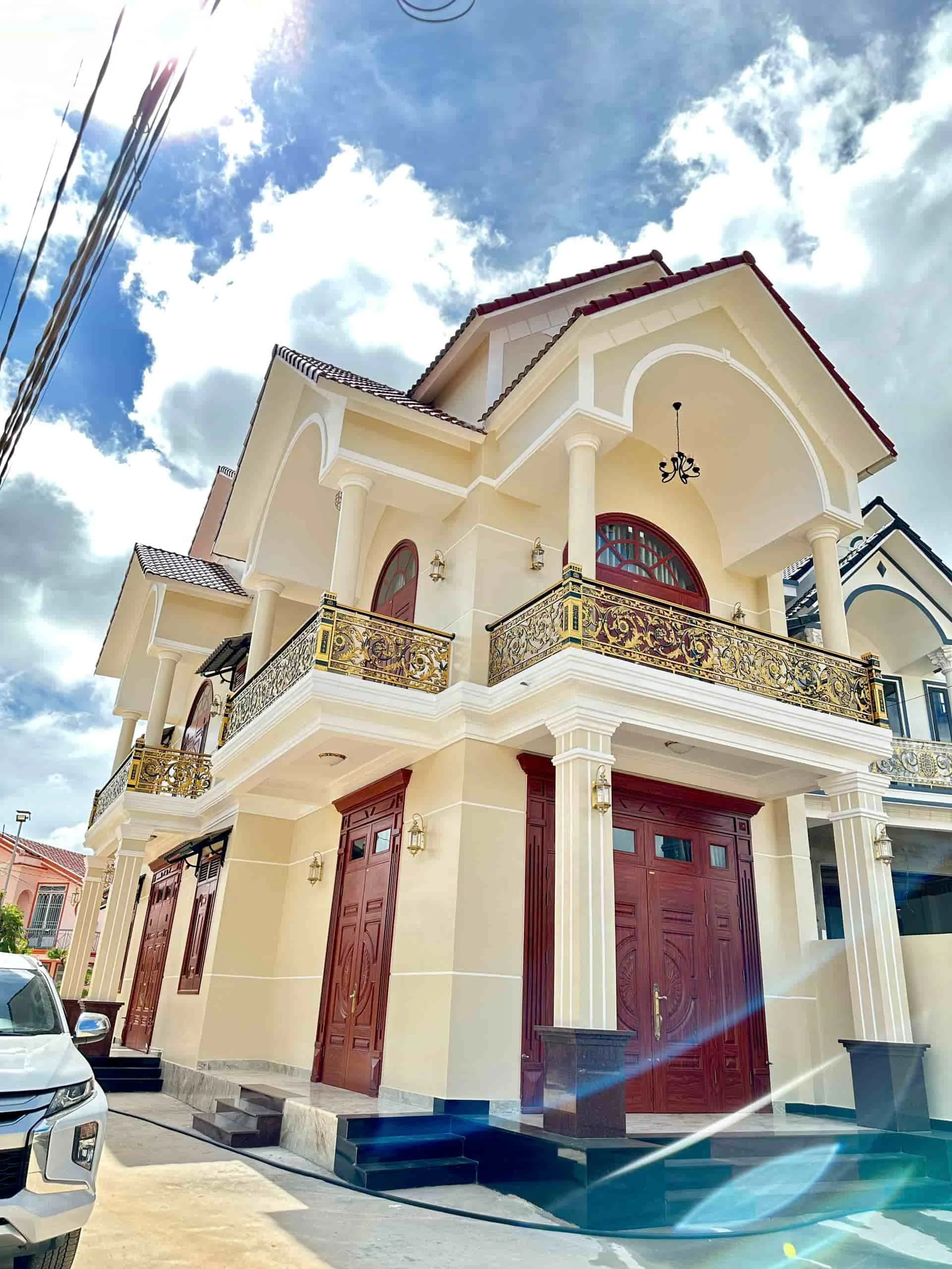 Giá cửa thép vân gỗ tại Đà Lạt