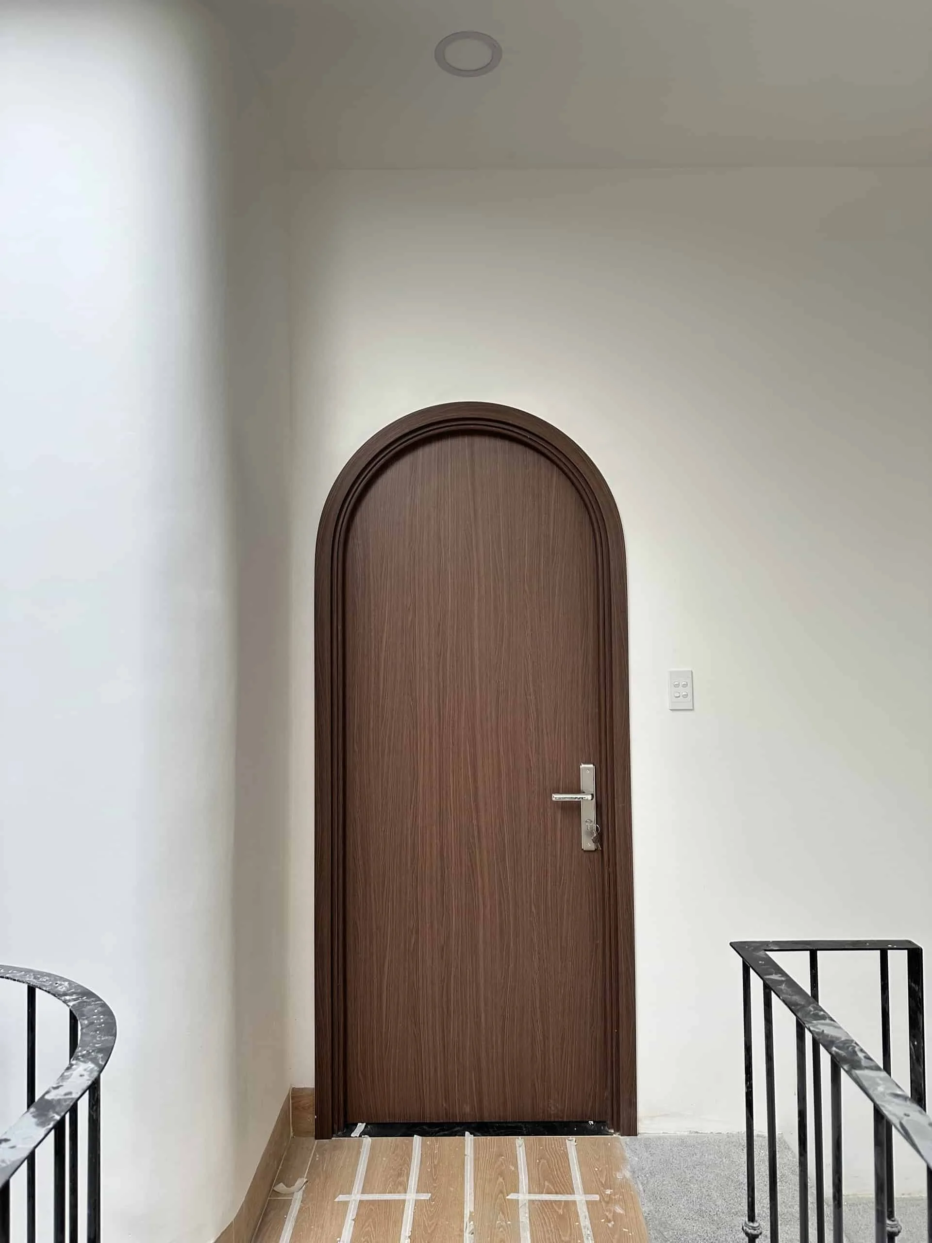 Giá cửa vòm Composite tại Đồng Nai