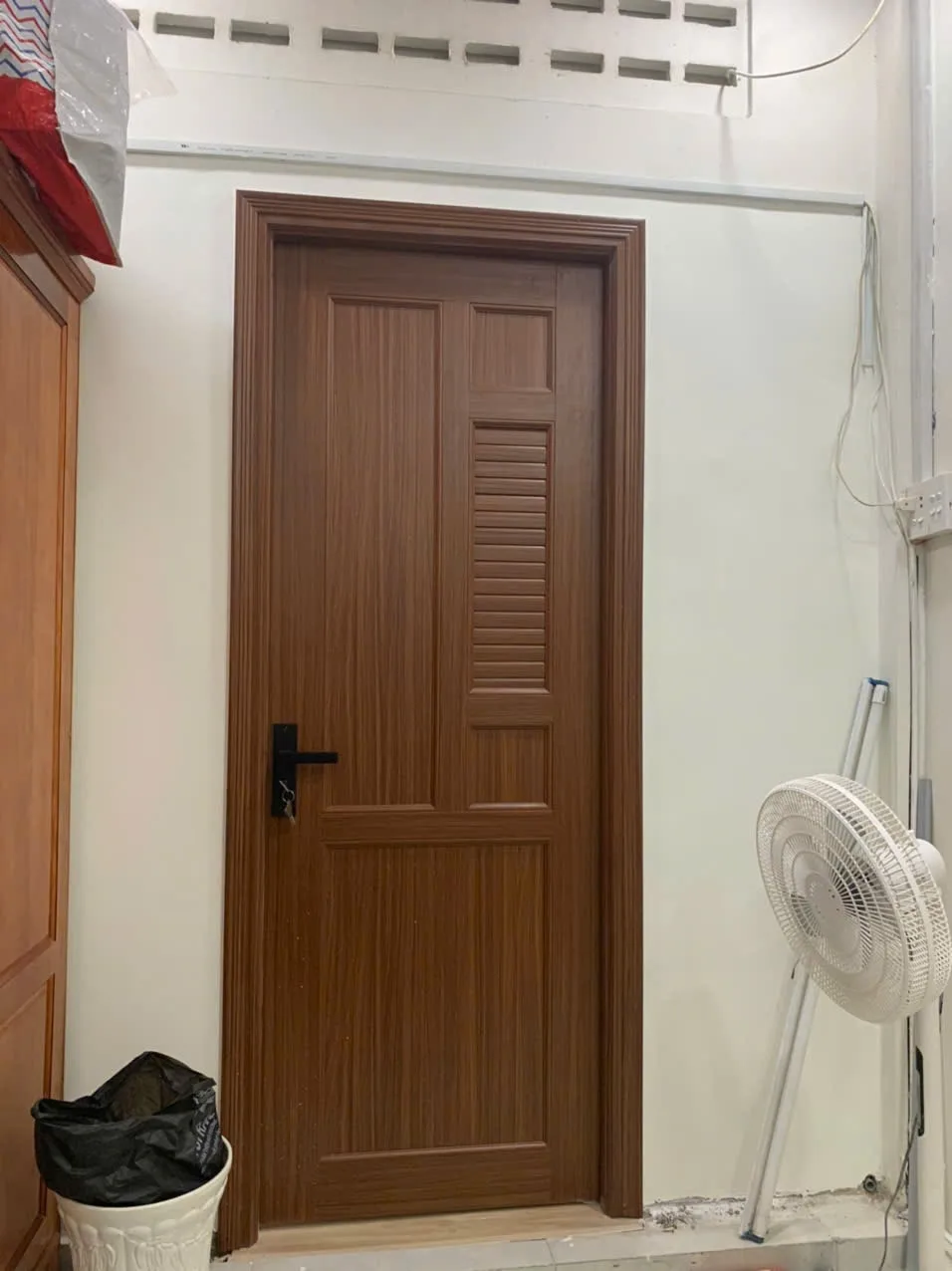 Giá cửa nhựa Đài Loan tại Cam Ranh