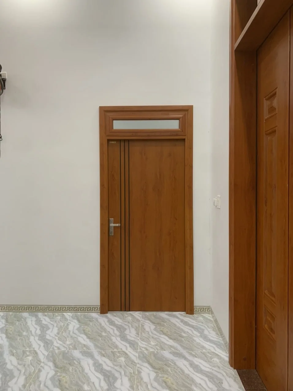 Giá cửa thép vân gỗ tại Vạn Giã