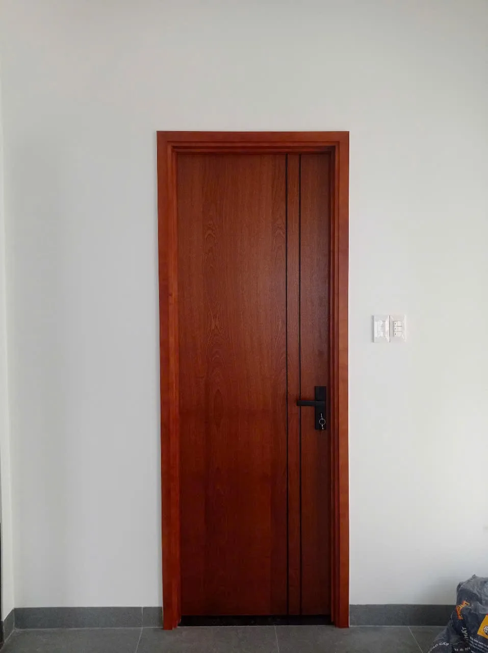 Giá cửa gỗ công nghiệp tại Nha Trang 