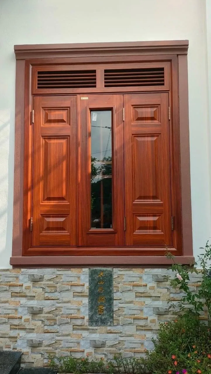 Giá cửa thép vân gỗ tại Bến Tre