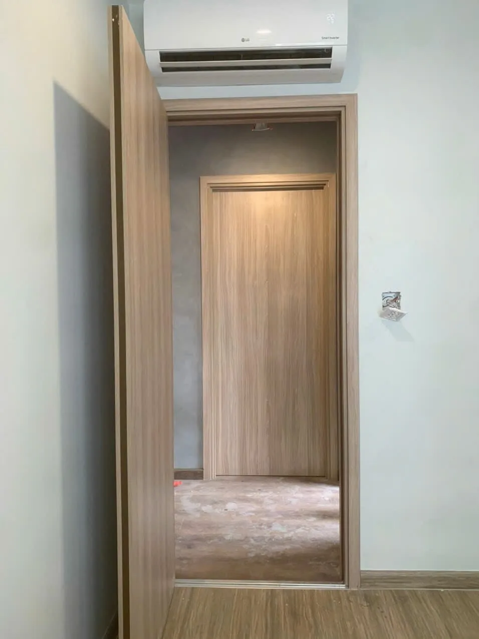 Cửa gỗ MDF tại Cam Ranh