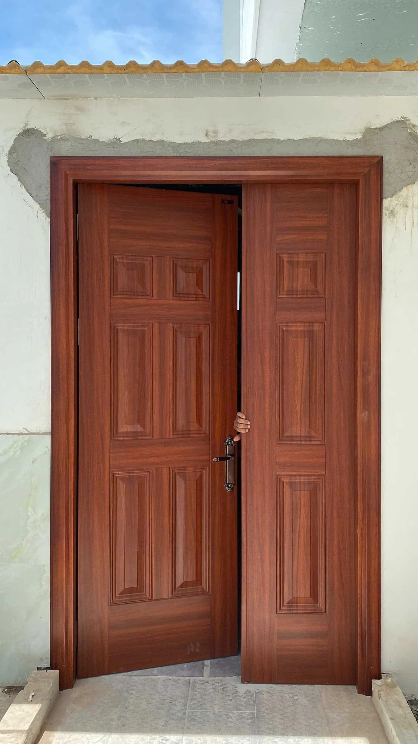 Cửa thép vân gỗ tại Bình Thuận