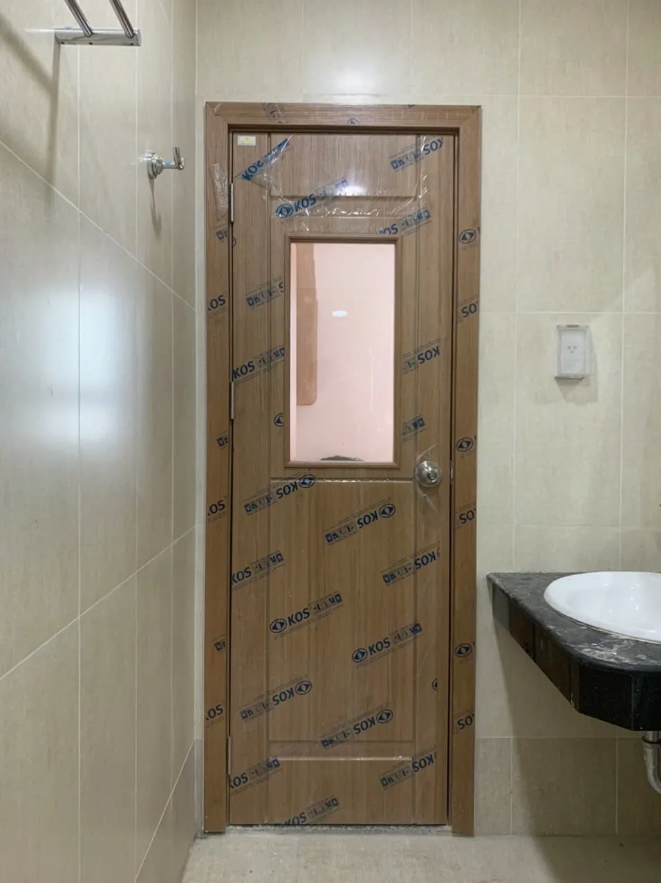 Giá cửa ABS tại Quận 1